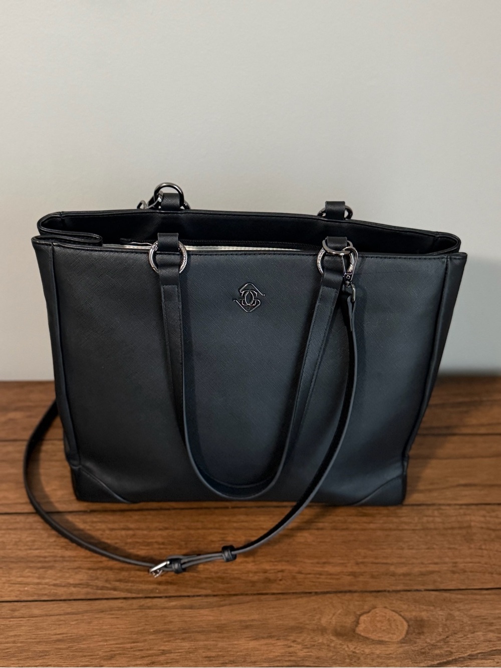 Michelle Tote - Picture 3 of 5
